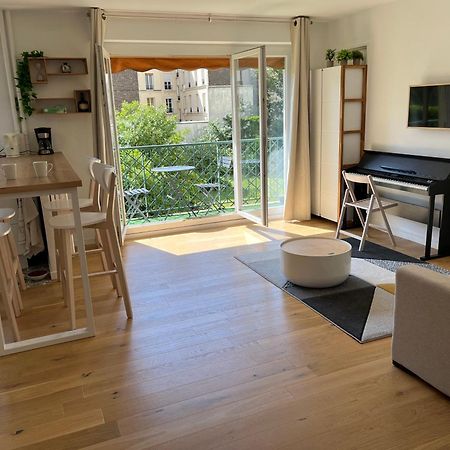 Superbe Appartement Avec Belle Vue Jardin Paris Bagian luar foto
