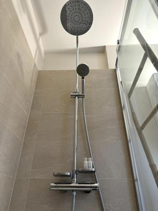 Superbe Appartement Avec Belle Vue Jardin Paris Bagian luar foto