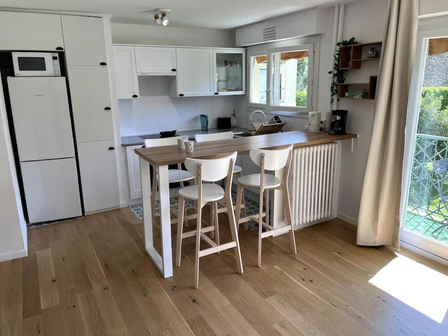Superbe Appartement Avec Belle Vue Jardin Paris Bagian luar foto