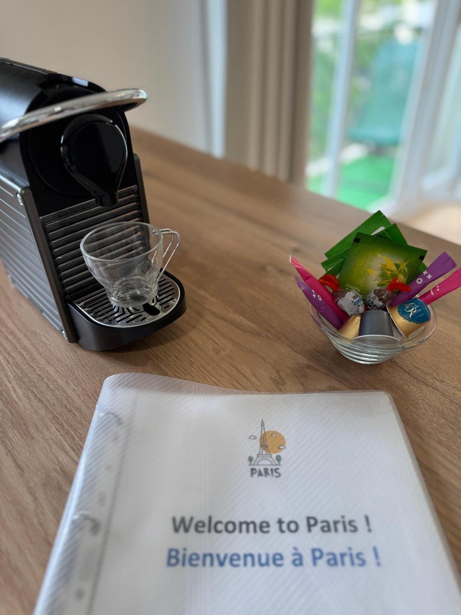 Superbe Appartement Avec Belle Vue Jardin Paris Bagian luar foto